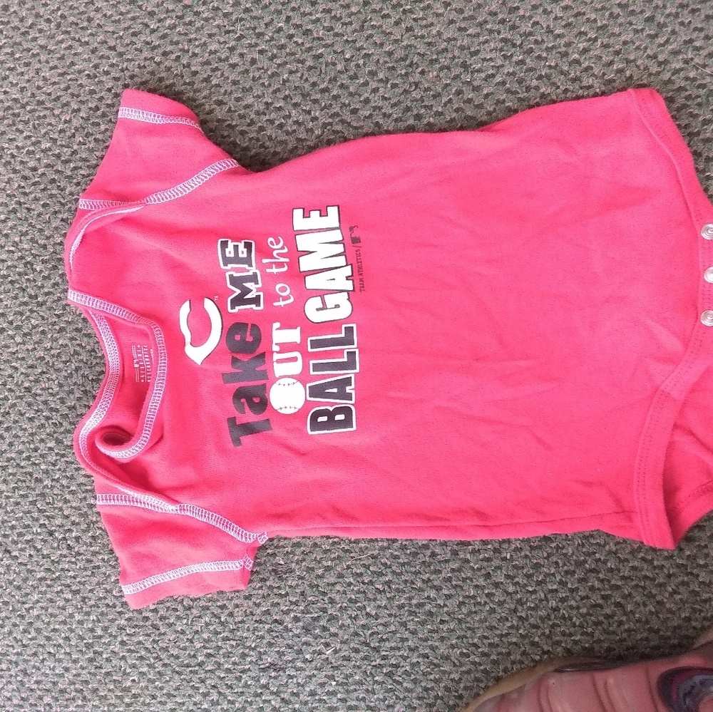 Clothes - Picture 2 of 2